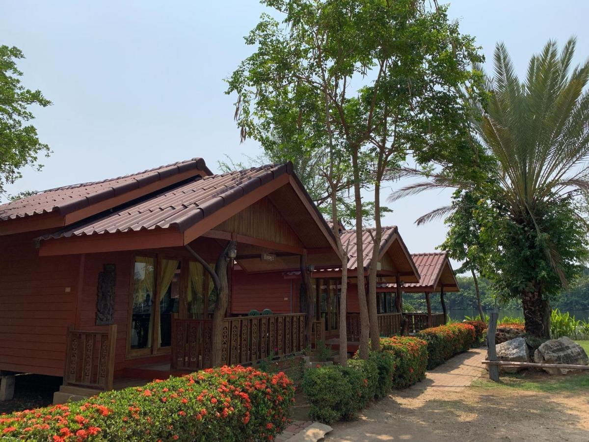 Buasawan Resort & Restaurant Kanchanaburi Exterior foto